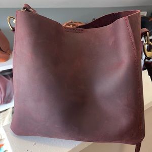 🦋Portland Leather Goods Premium Butterfly Bucket Bag in Merlot